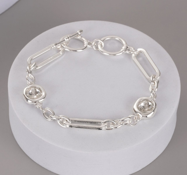 oblong-rings-diamante-tbar-bracelet-silver
