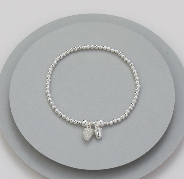 mini-beaded-stretchy-bracelet-with-acorn-charms